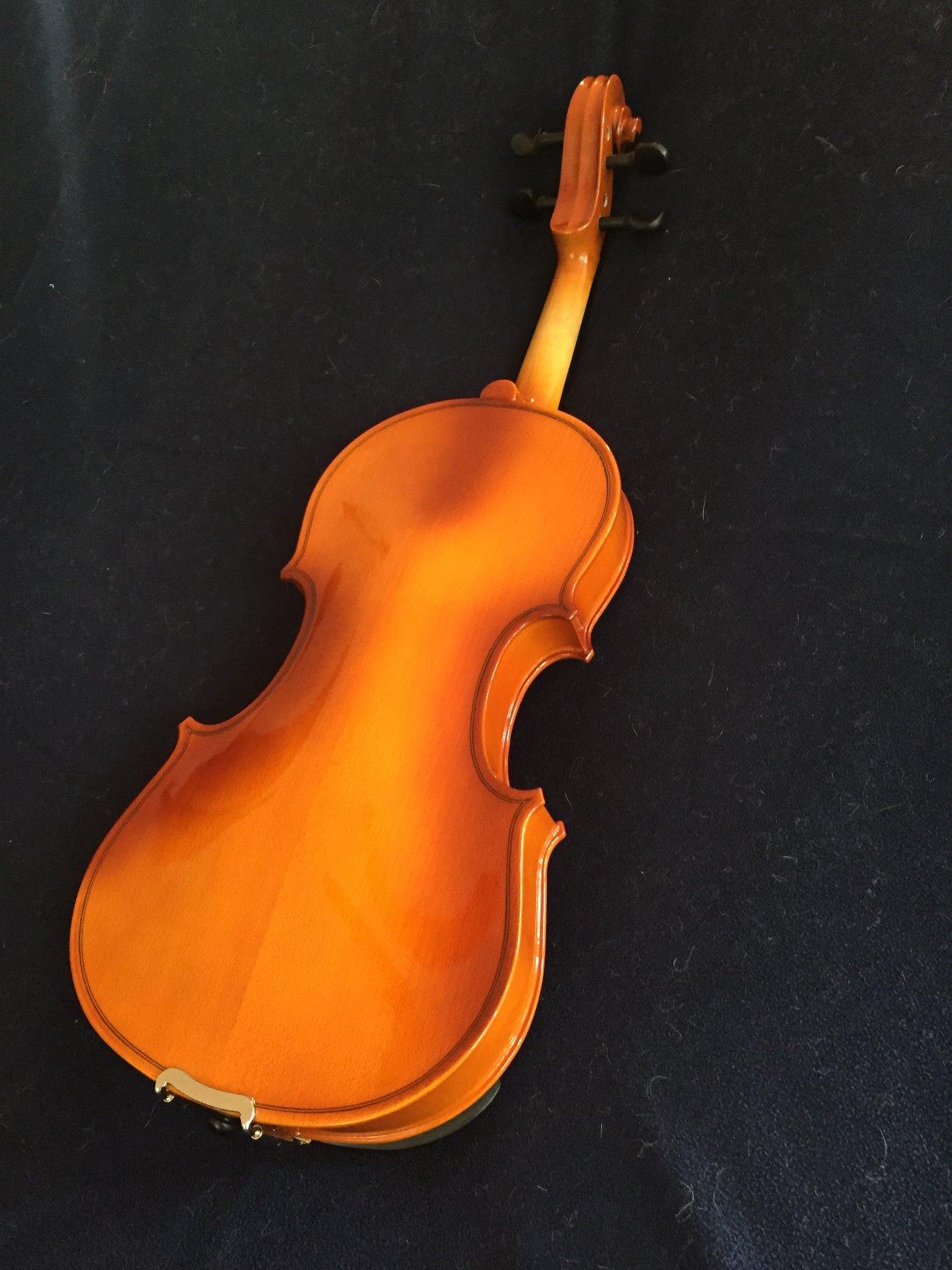 Mendini by Cecilio Violin 4/4 Full Size Set For Beginners - Hand Carved Acoustic Violins Set - Fiddle Solidwood Kit with Hard Case, Two Bows, Tuner, Rosin, Shoulder Rest, Extra Strings, Lesson Book customer photo 2