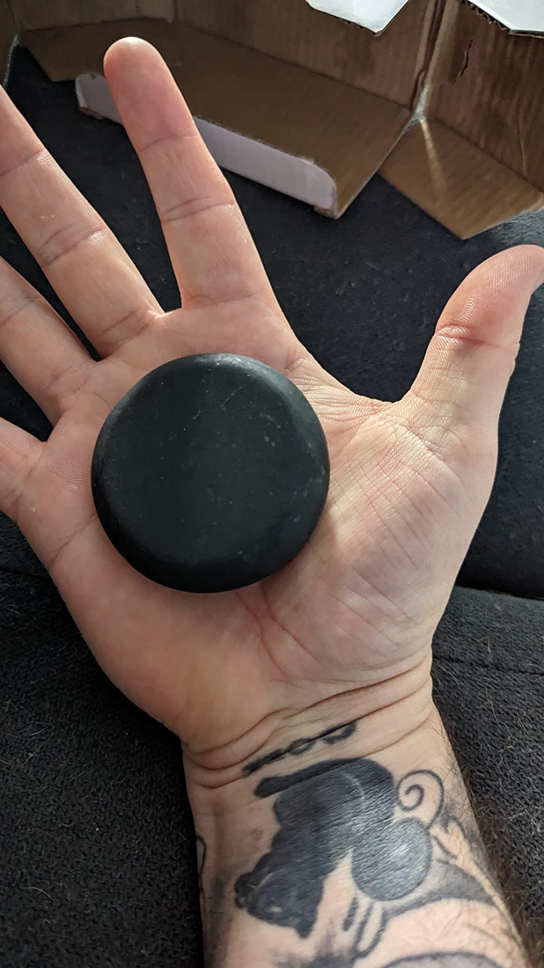 Maxdee Massage Stones Essential Hot Stones for Massage, 6 Medium Hot Stones Massage Kit Hot Rocks Massage Stones for Professional or Home Spa, Foot Heater, Relaxing, Healing, Pain Relief, 2.4