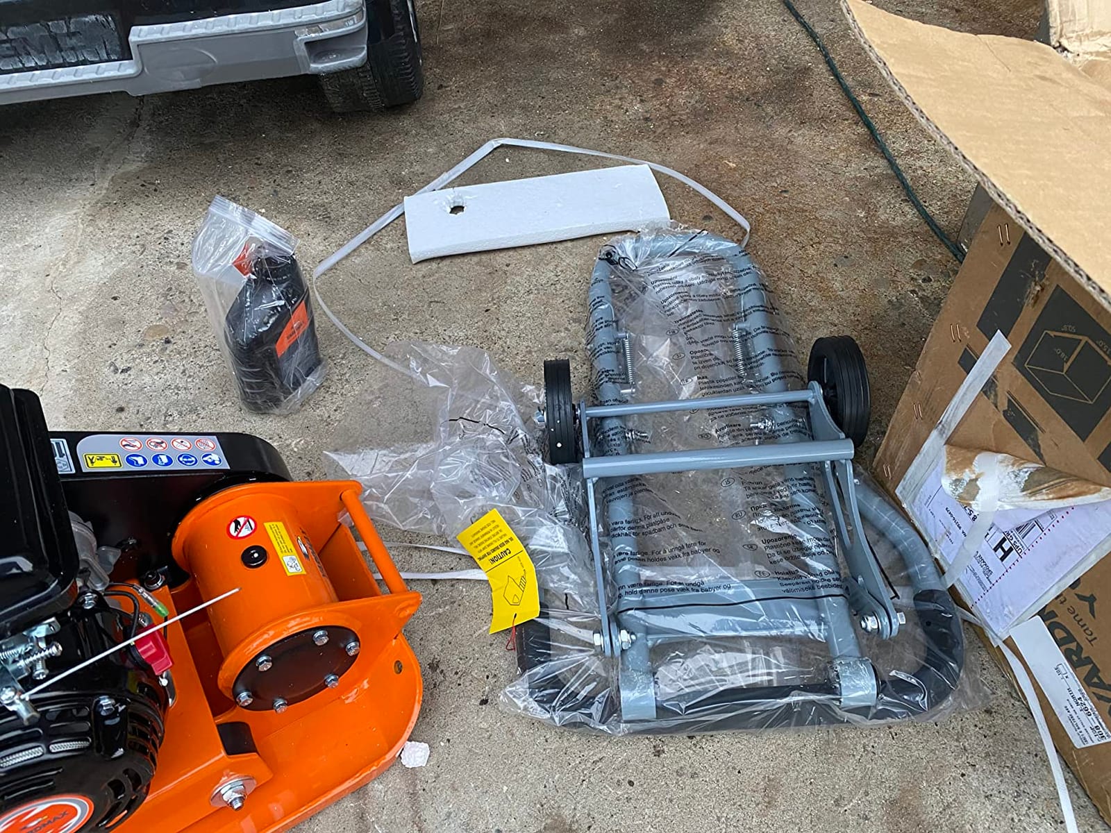 YARDMAX YC0850 1850 lb. Compaction Force Plate Compactor, 2.5 hp, 79cc, 5900 BPM customer photo 2