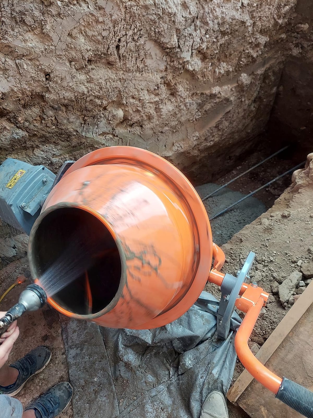 YARDMAX YM0115 4.0 Cu. Ft. Concrete Mixer customer photo 2