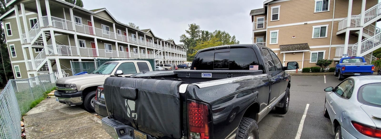 Demon Tailgate Pad for Mountain Bikes with Tool Pocket for Mechanic Tools/Tailgate Cover with Secure Bike Frame Straps customer photo 1