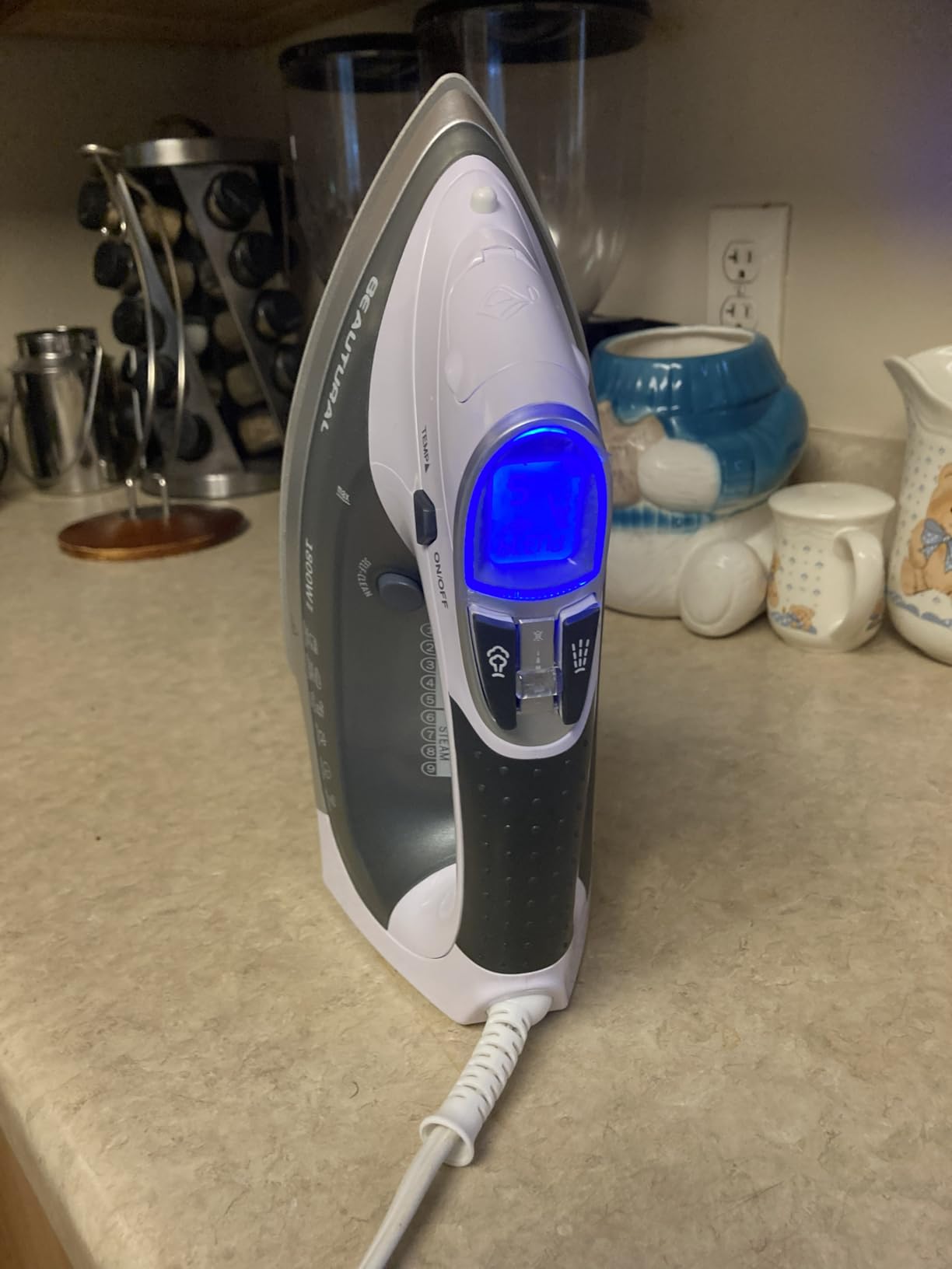 BEAUTURAL 1800 Watts Steam Iron with Digital LCD Screen, 3-Way Auto Shutoff customer photo 1