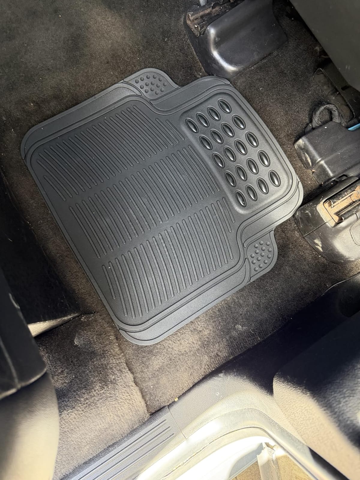 BDK Floor Mats, 4-Piece All-Weather Car Mat with Universal Fit Design, Durable Rubber Car Floor Mats with Capture Ridges, Waterproof for Cars Trucks SUV (Black) customer photo 2