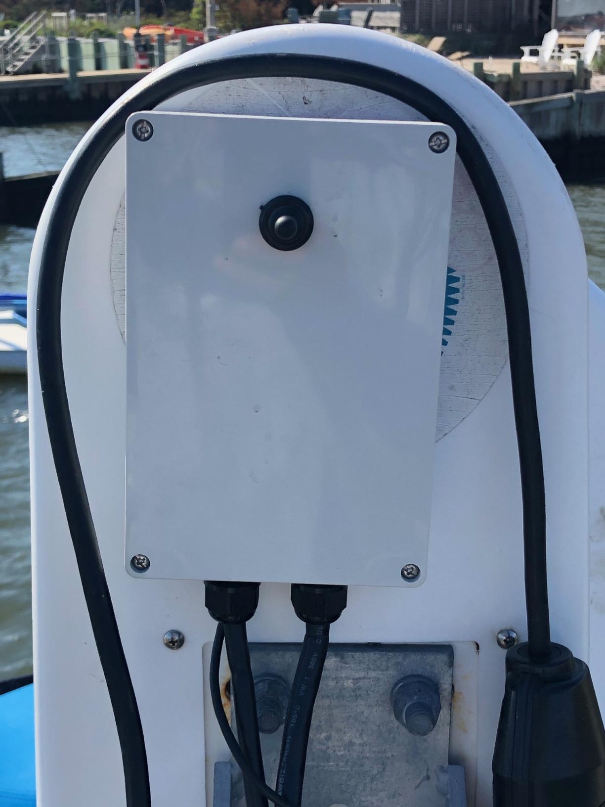Boat Lift RF Remote Control System, 120VAC Single Phase, Capacitor Start (4-Wire) AC Motor Reversing with Limit switches customer photo 2