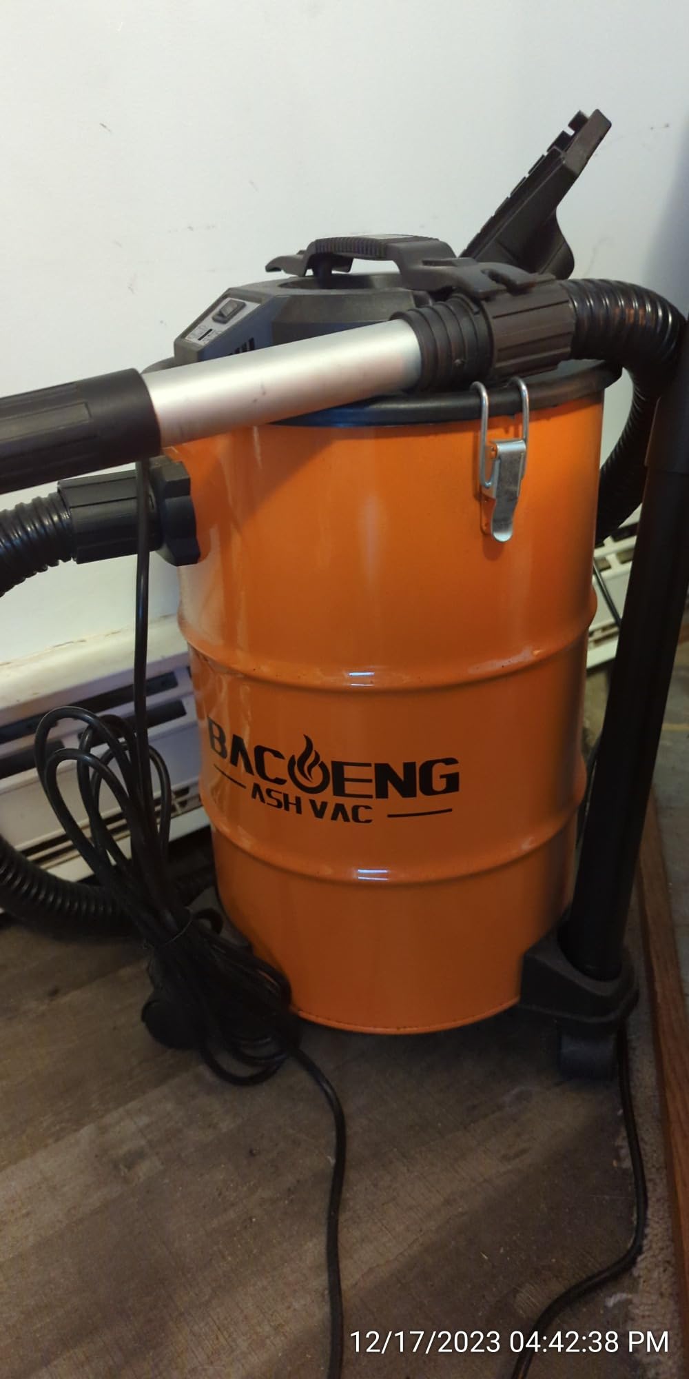 BACOENG 5.3-Gallon Ash Vacuum with Double Stage Filtration System, 10 Amp Ash Vacuum for Pellet Stoves with 1200W Powerful Suction, 5FT Metal Hose and 360° Rotating Wheel customer photo 2