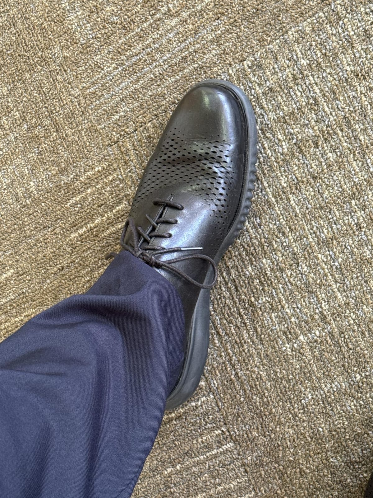 Men's 2.Zerogrand Laser Wingtip Oxfords customer photo 2