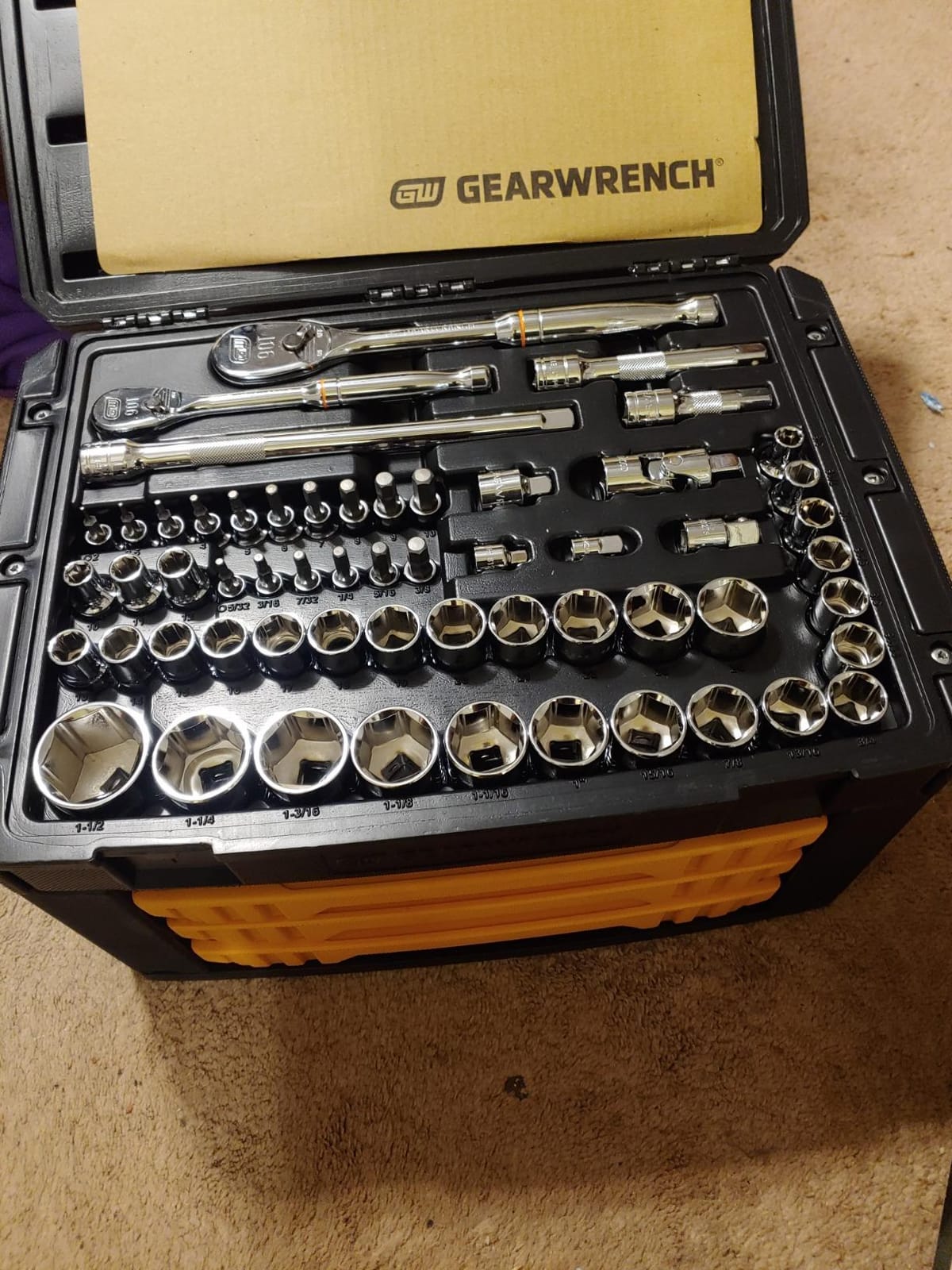 GEARWRENCH Mechanics Tool Set in 3 Drawer Storage Box, 232 Piece customer photo 1