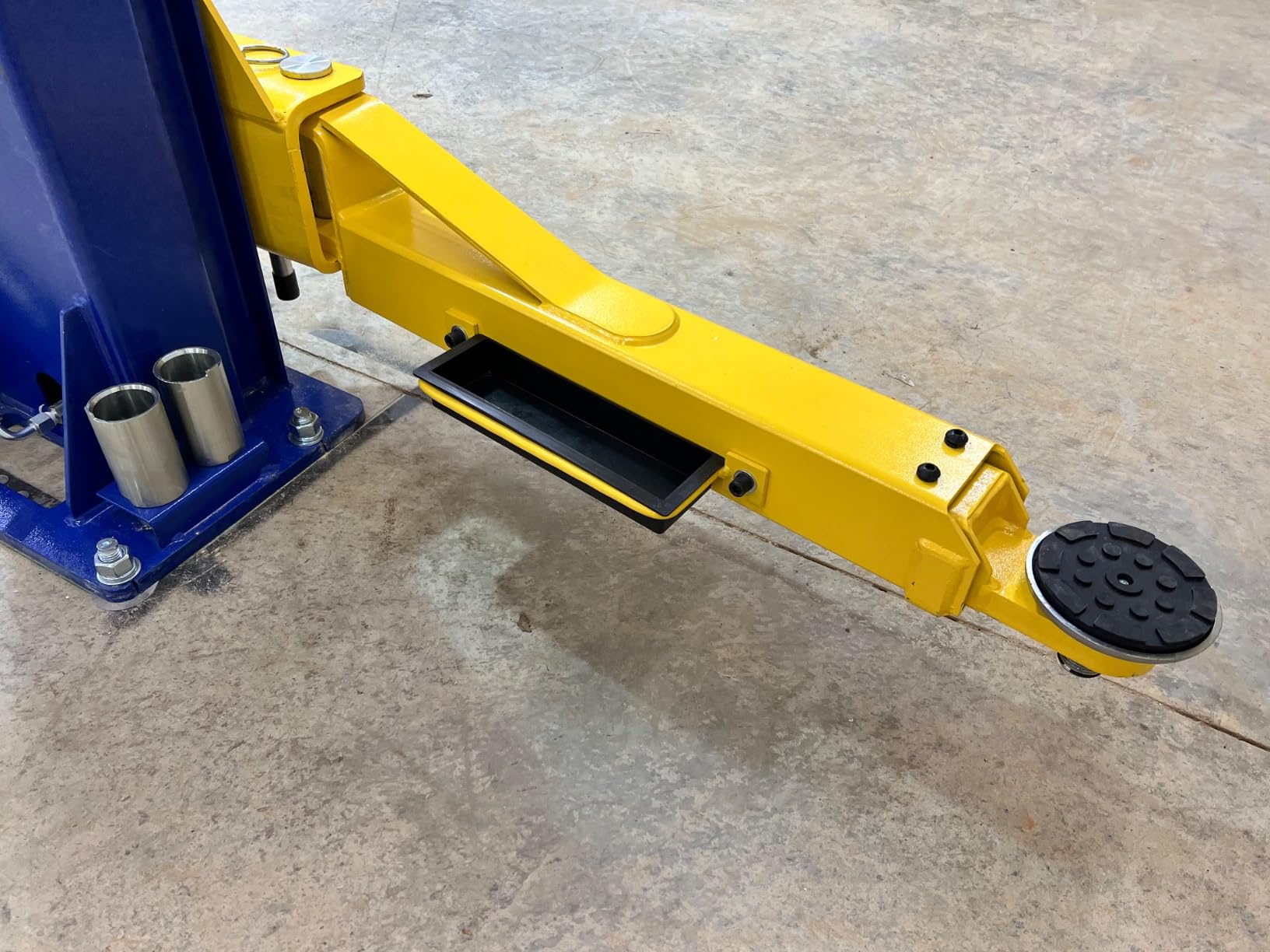 APlusLift HW-10KOH-A 10000LB Two Post Overhead Car Lift 3 Year Warranty customer photo 2