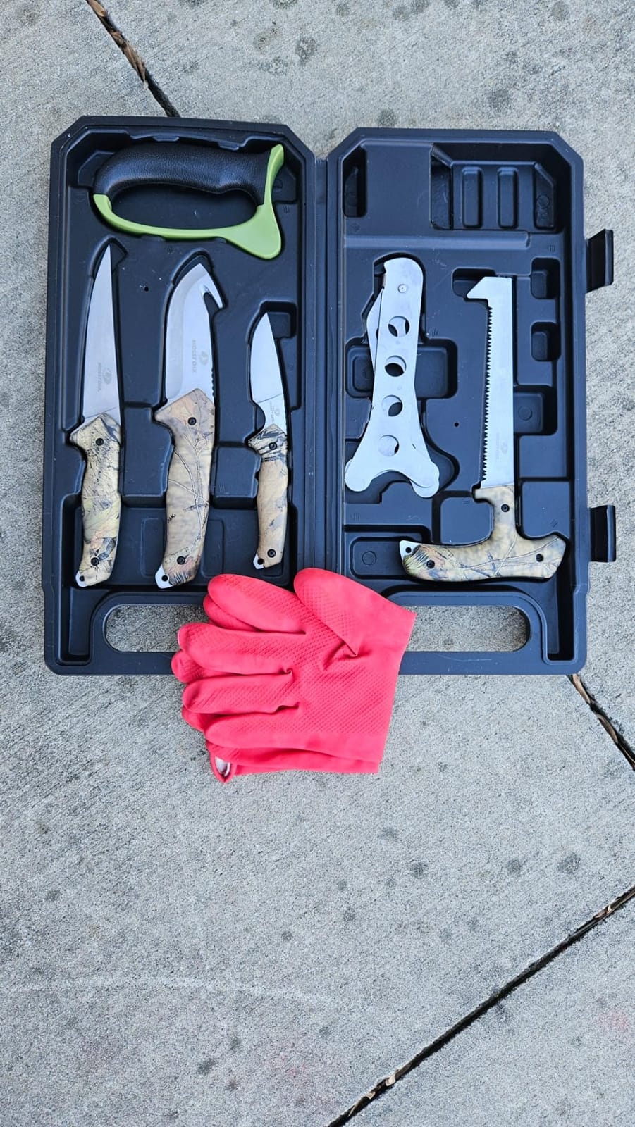 Mossy Oak Field Dressing Kit Hunting Deer Knife Set (8-Piece) | Portable Butcher Game Processor Set, Stainless Steel Hunting Knife Set customer photo 1
