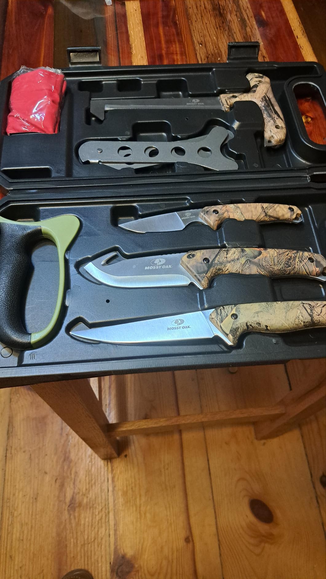 Mossy Oak Field Dressing Kit Hunting Deer Knife Set (8-Piece) | Portable Butcher Game Processor Set, Stainless Steel Hunting Knife Set customer photo 2