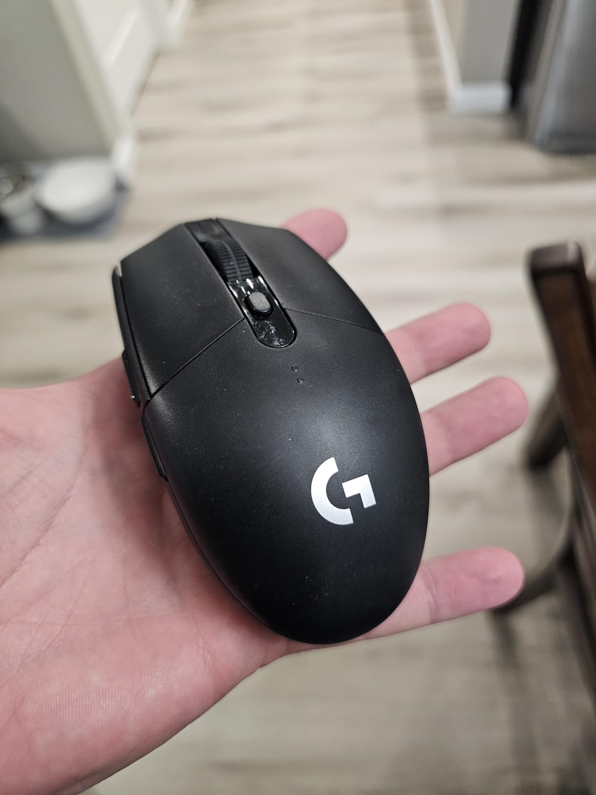Logitech G305 Lightspeed Wireless Gaming Mouse customer photo 2