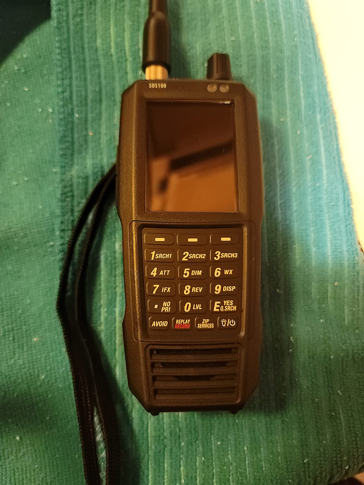 Uniden SDS100 True I/Q Digital Handheld Scanner customer photo 1