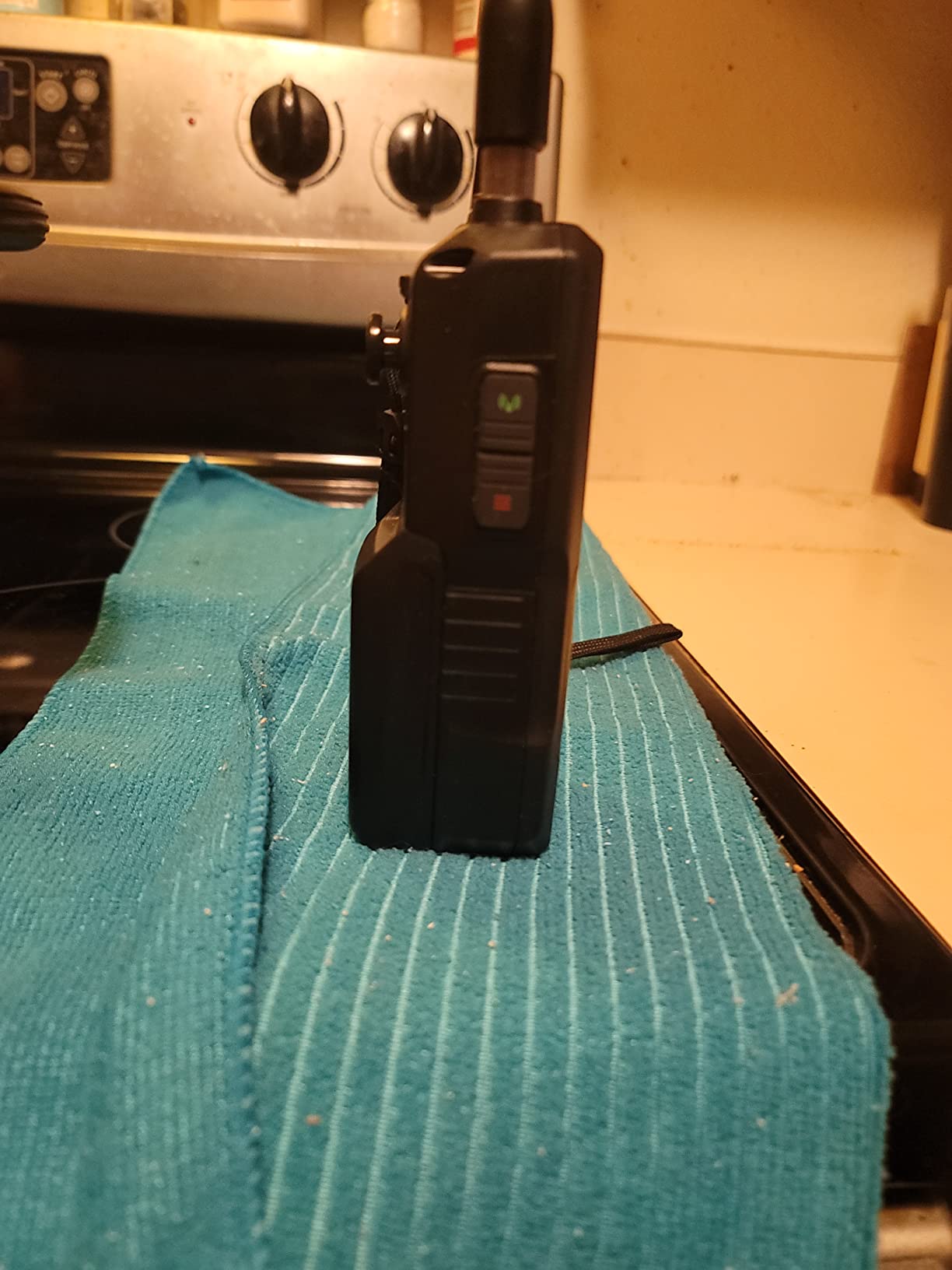Uniden SDS100 True I/Q Digital Handheld Scanner customer photo 2