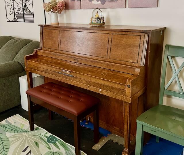 Bonnlo Piano Bench Adjustable with Storage Faux Leather Wooden Seat | Wood Frame, Faux Leather Cushion, Adjustable Height, Hidden Storage, Ideal For Piano, Keyboard Practice And Home Music Room customer photo 1