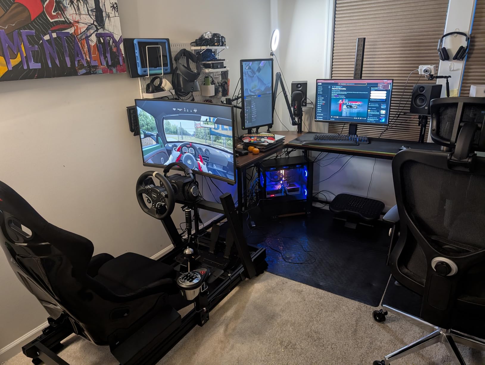 MOZA R5 All-in-One PC Gaming Racing Simulator 3PCS Bundle: 5.5Nm Direct Drive Wheel Base, 11-inch Racing Wheel, Anti-Slip Pedals and a Desk Clamp, Cloud-based App Control Aviation-Grade Aluminum Build | incl. 5.5Nm R5 DD Wheelbase, 11-inch Steering Wheel, SR-P Lite Pedals and Table Clamp customer photo 1