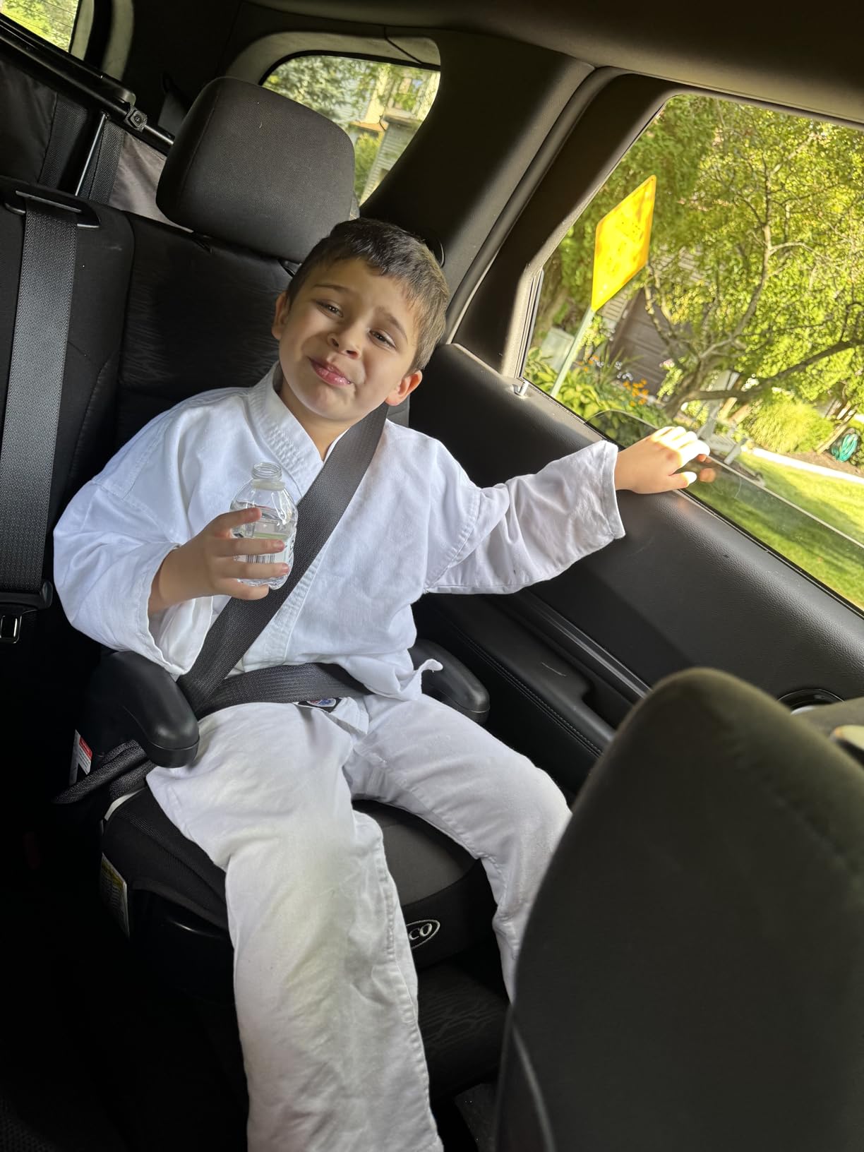 FLUORY Karate Uniform with Free Belt, White Karate Gi for Kids & Adult Size 000-6 customer photo 2