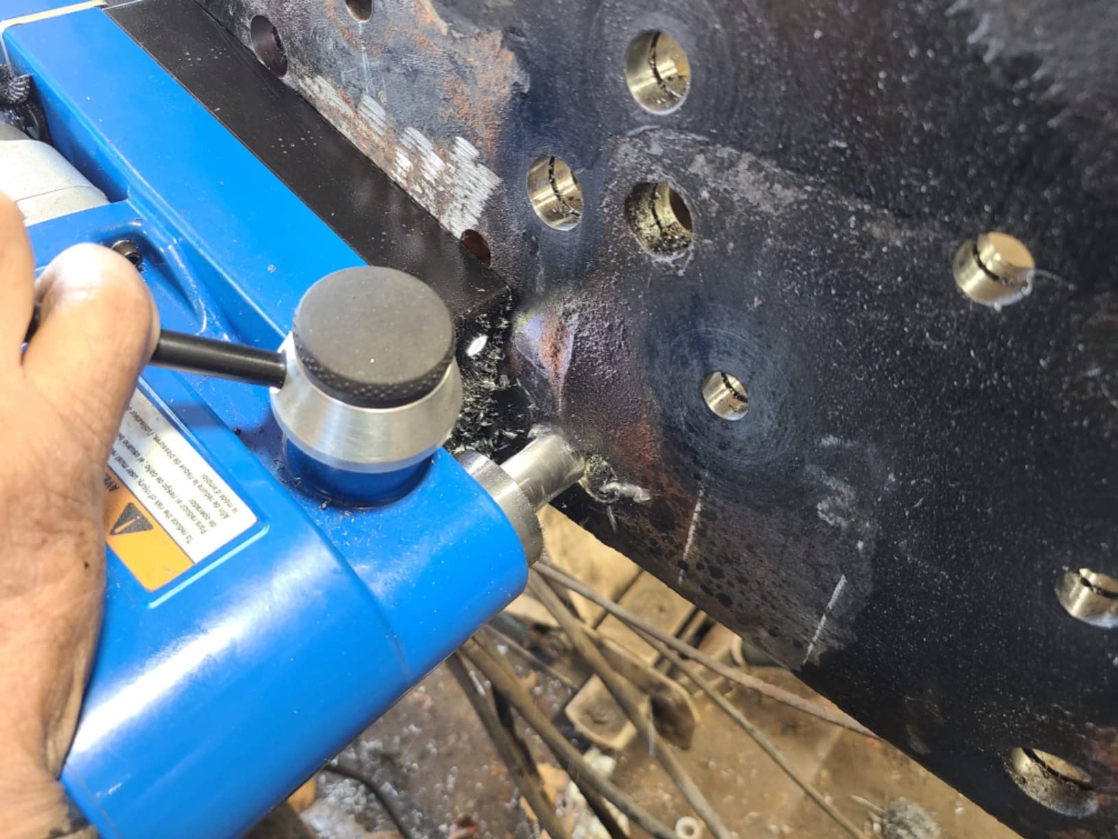 Hougen HMD130 Fabricator's Kit Ultra Low Profile Lightweight Right Angle Magnetic Drill with Large Capacity customer photo 1