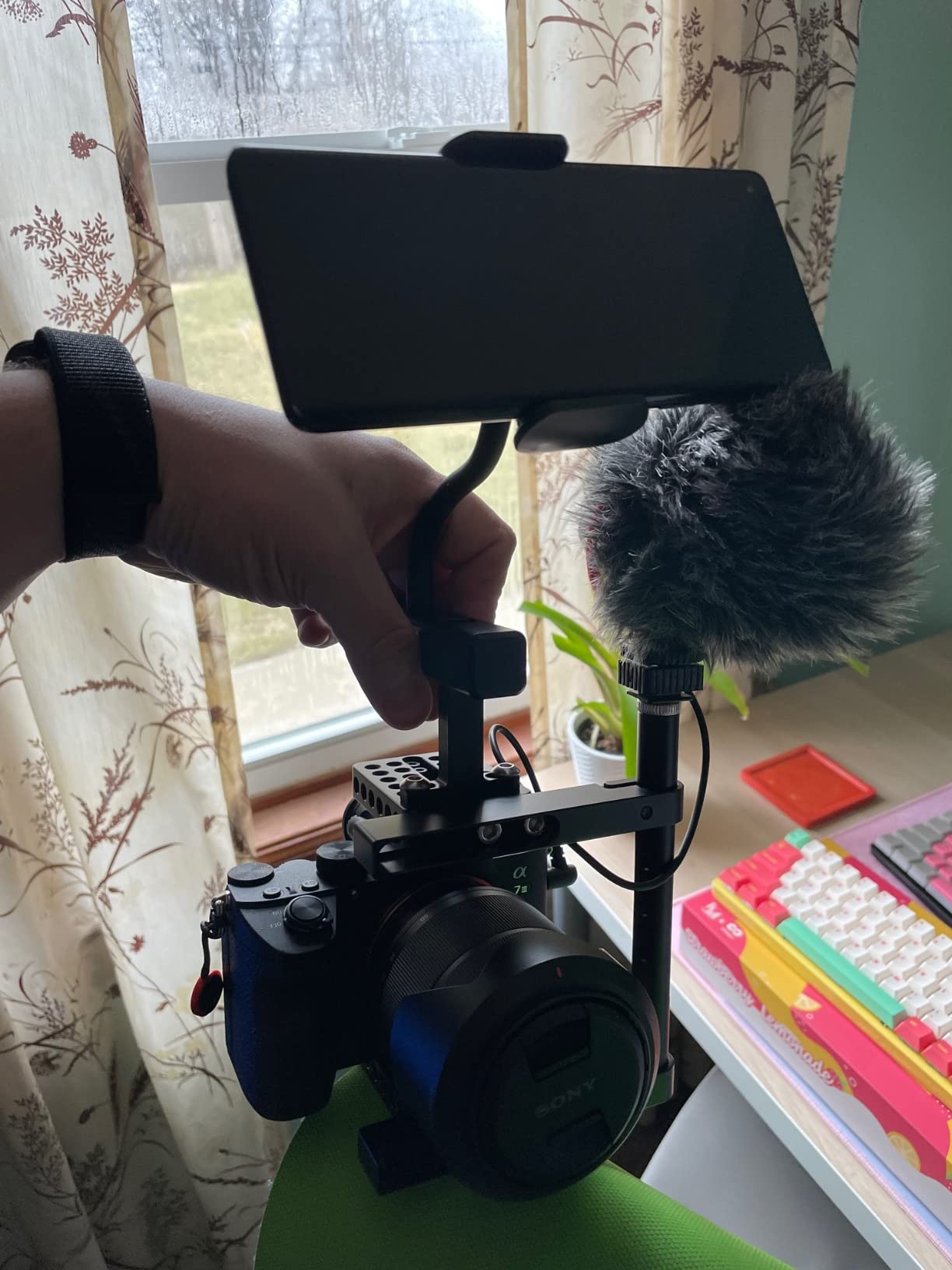 CAMVATE Basic Camera Cage Rig with Top Handle Universal Use - 1897 customer photo 1
