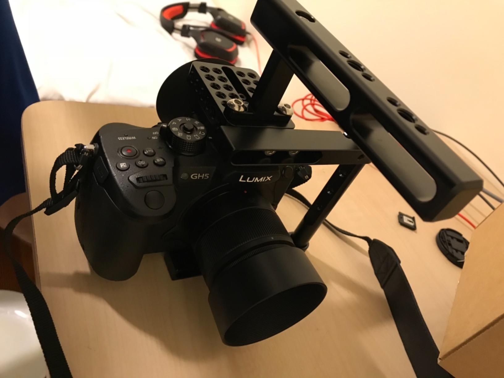 CAMVATE Basic Camera Cage Rig with Top Handle Universal Use - 1897 customer photo 2