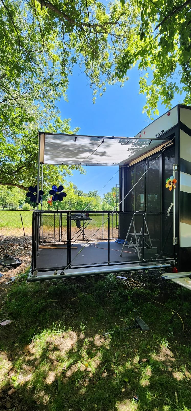 DANCHEL OUTDOOR Car Awning 6.5x8.2ft Roof Rack Pull-Out Sun Shelter Canopy, Waterproof 4x4 Vehicle Side Overland Awning Camping, Gray customer photo 1