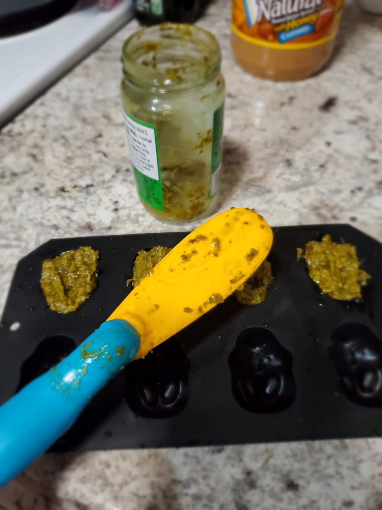 OTOTO Splatypus Jar Spatula for Scooping and Scraping - Unique Fun Cooking Kitchen Gadgets for Foodies - BPA-free & 100% Food Safe - Crepe Spreader customer photo 1