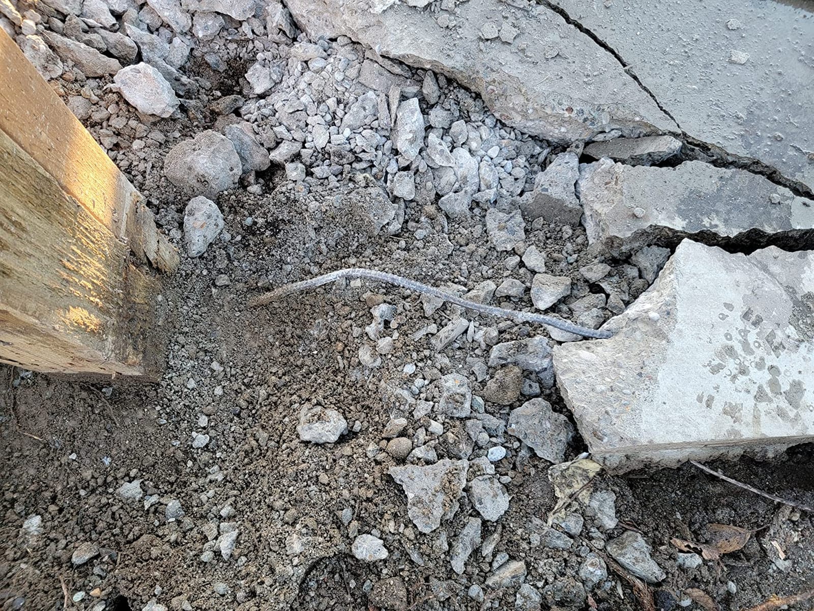 DEWALT FLEXVOLT 60V MAX* Cut-Off Saw Kit, 9-Inch (DCS690X2) customer photo 1