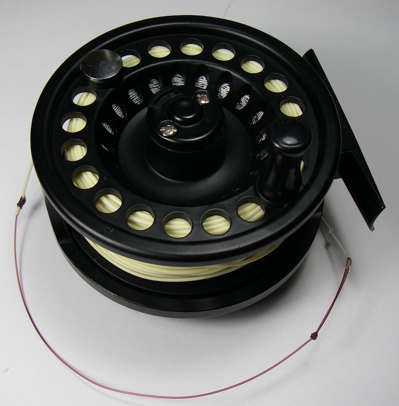 Aventik HVCE Classic III Graphite Large Arbor Fly Reel | Fits 3/4/5/6/7/8wt Lines, Polymeric Build, Central Disc Drag with One-Way Bearing customer photo 2
