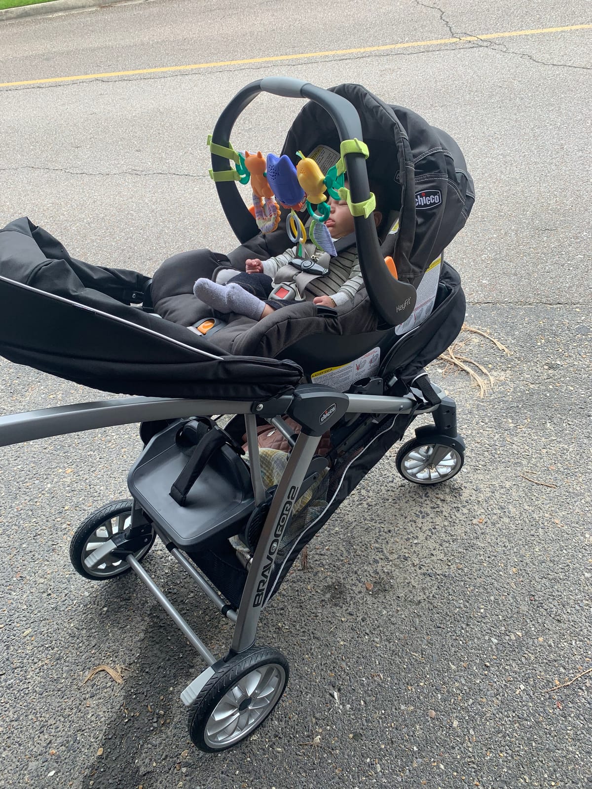 Chicco BravoFor2 Double Stroller for Infant and Toddler, Sit or Stand customer photo 1