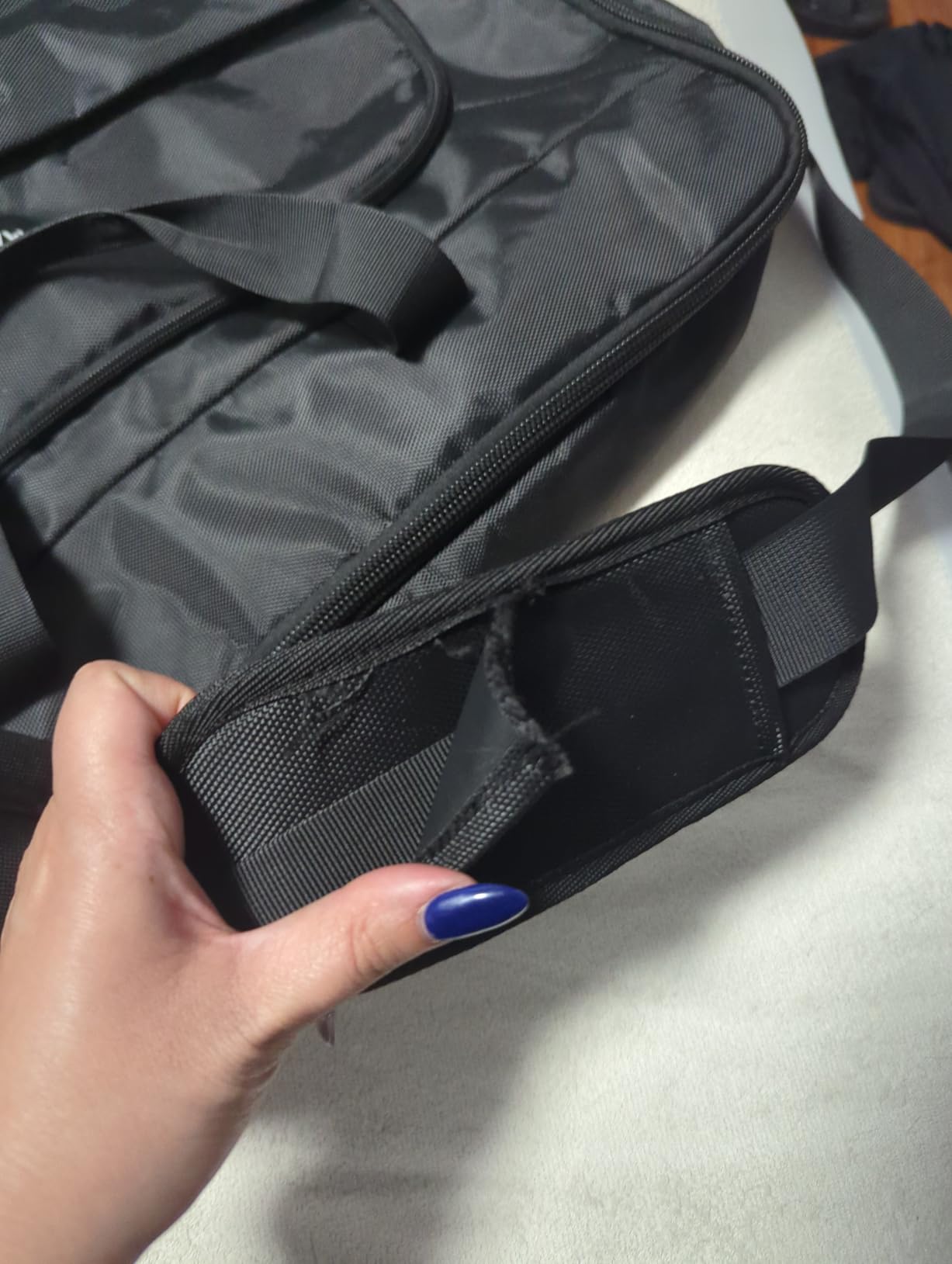 MATEIN Garment Bag for Travel, Large Carry on Garment Bags for Business | Waterproof, Hanging Suit Luggage Bag, For Men Women, Wrinkle Free Suitcase, Cover for Shirts Dresses Coats, Strap, Black customer photo 2