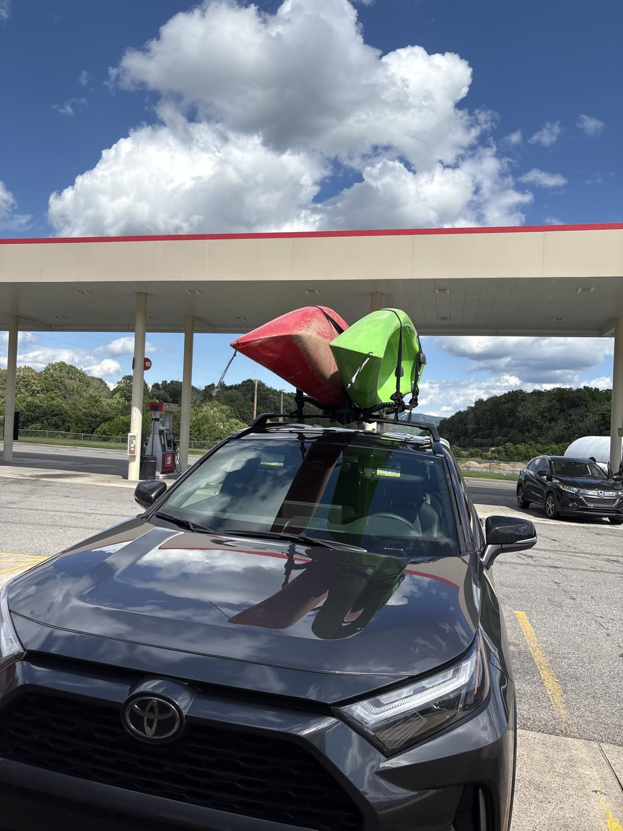 Thule Compass Kayak and SUP Roof Rack, J-Style Carrier, 130lb Weight Limit customer photo 1