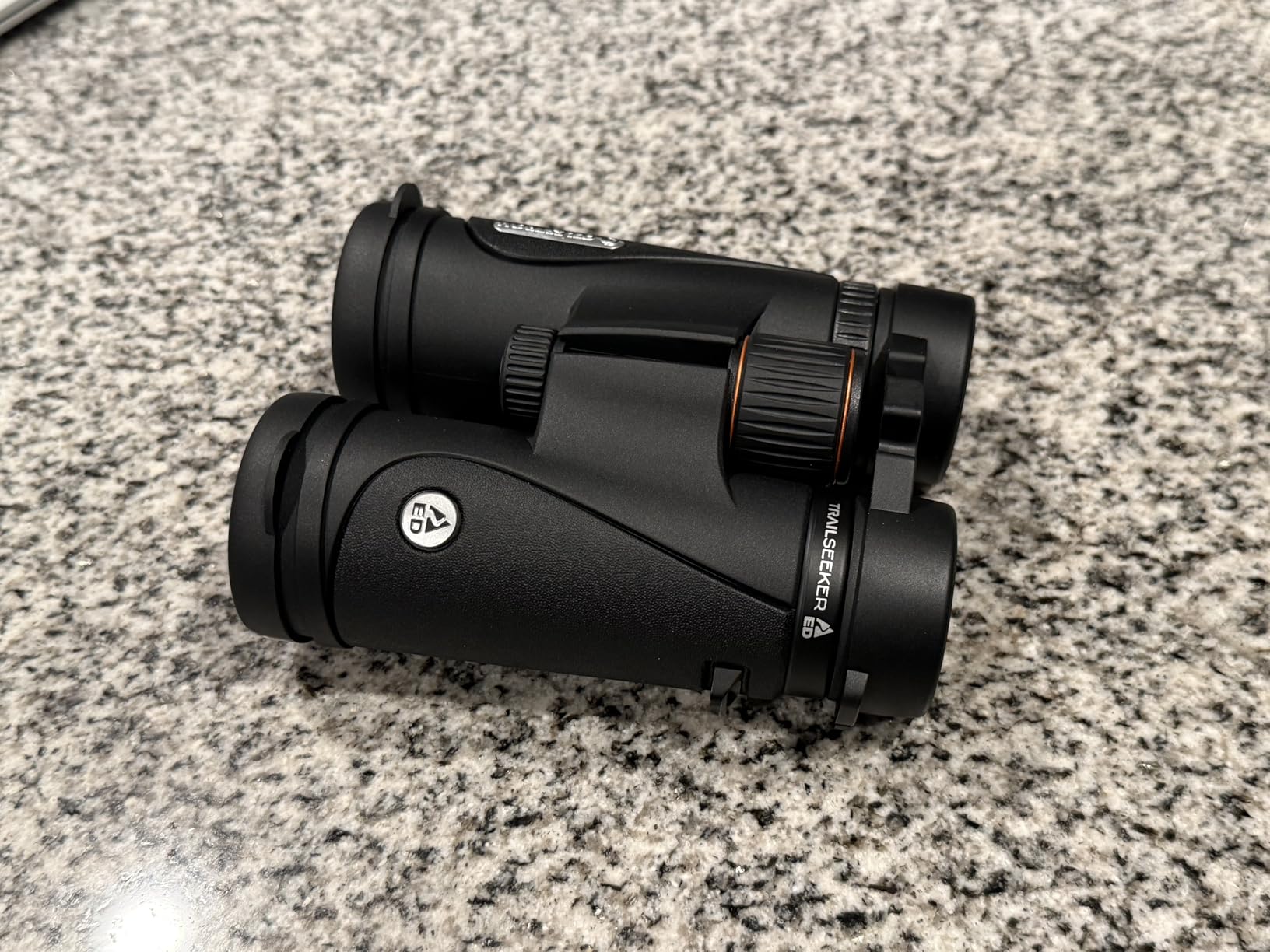 Celestron TrailSeeker ED 8x42 Binoculars - Compact ED Binocular for Birdwatching and Outdoor Activities - ED Glass, Phase & Dielectric-Coated BaK-4 Prisms, Fully Broadband Multi-Coated, Magnesium Alloy Body customer photo 2