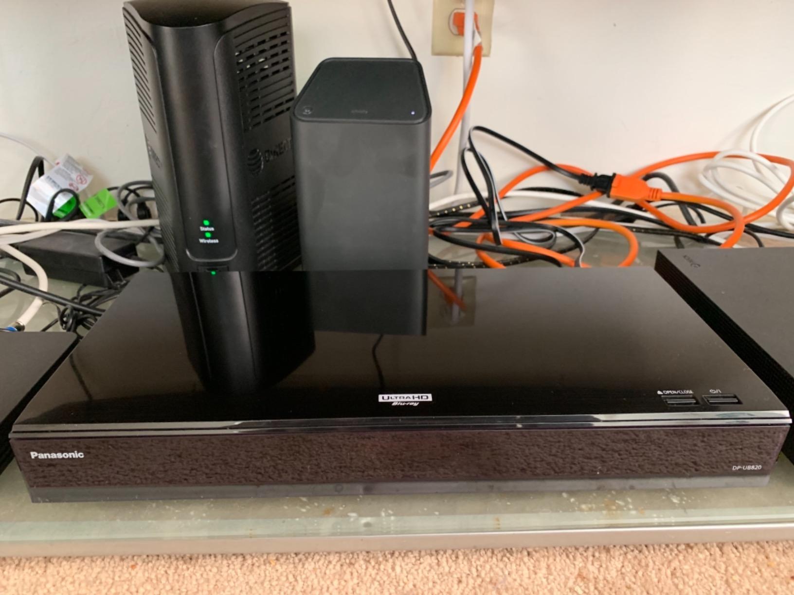 Panasonic Streaming Blu Ray DVD Player, 4K Blu Ray Player with Dolby Vision and HDR10+ Ultra HD Premium Video Playback, Hi-Res Audio, Voice Assist - DP-UB820-K (Black) customer photo 1