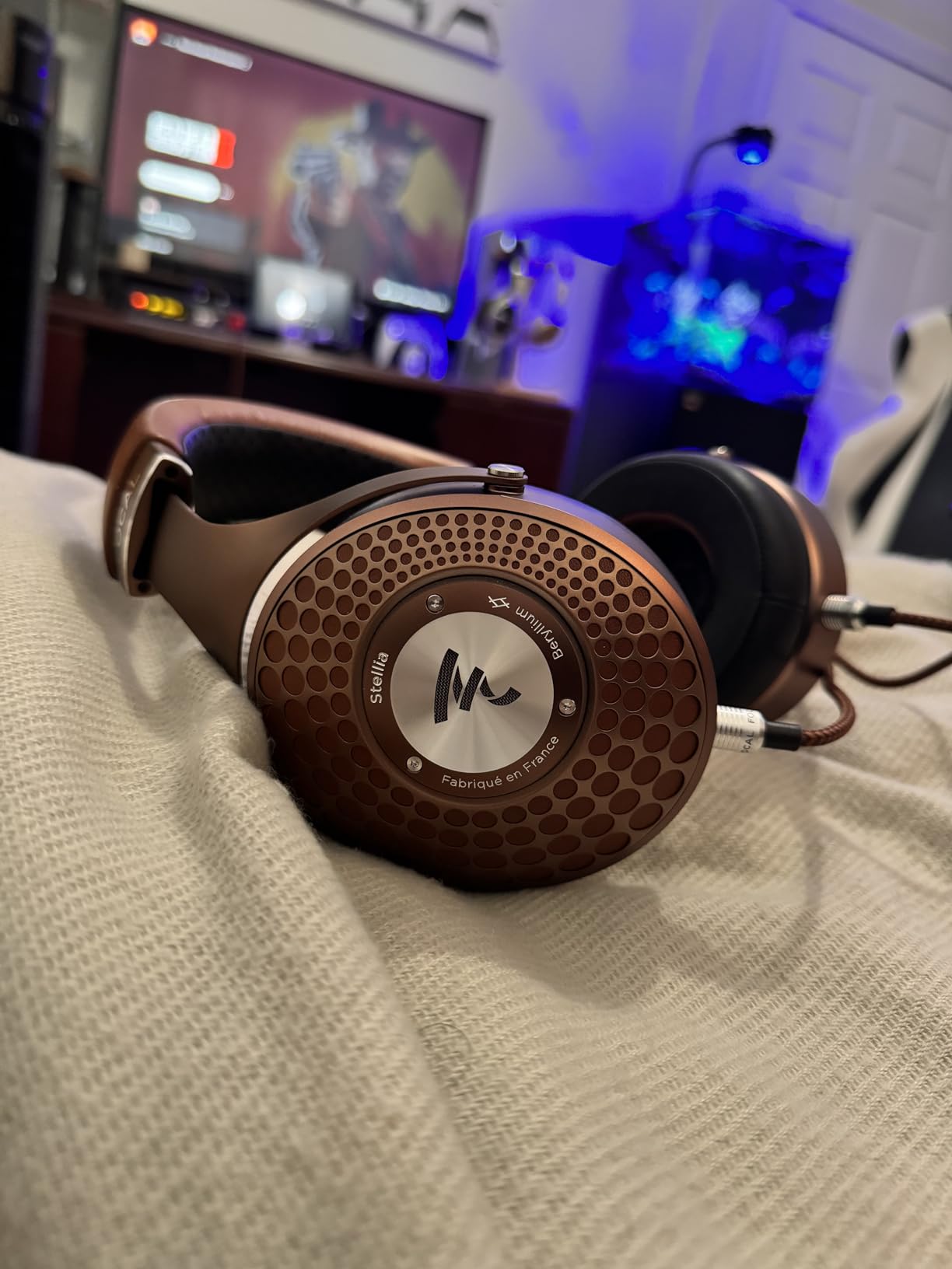 Focal Stellia Audiophile Circum-aural Closed-back Headphones for Home and On-the-go Use with Carrying Case customer photo 1