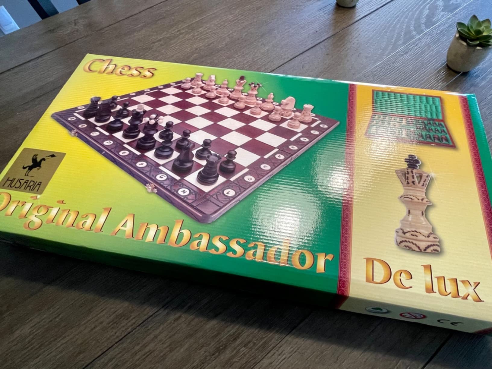Husaria European International Wooden Chess Game Set, Ambassador - 21.7 Inches - Large-Size Chess Set with Handcrafted Chessmen and Felted Folding Board customer photo 2