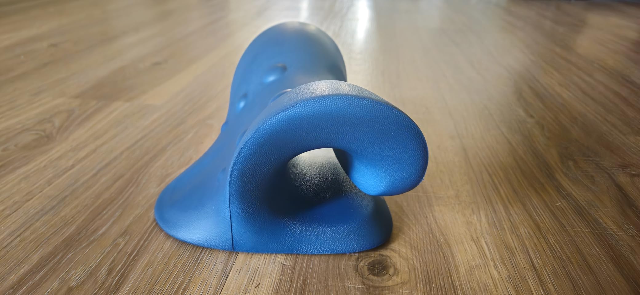 RESTCLOUD Neck and Shoulder Relaxer, Cervical Traction Device for TMJ Pain Relief and Cervical Spine Alignment, Chiropractic Pillow Neck Stretcher (Blue) customer photo 1