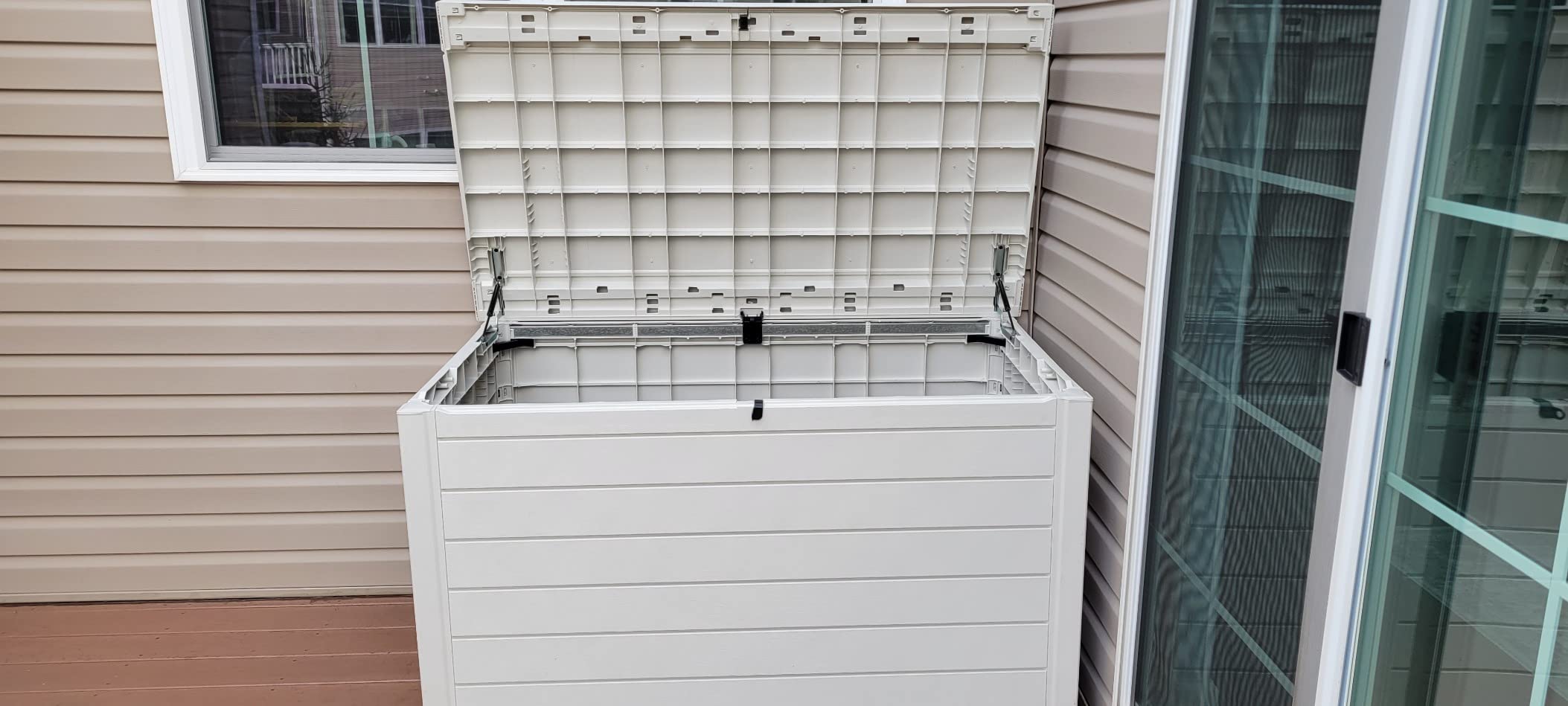 Keter XXL 230 Gallon Deck Storage Box Outdoor Patio Container ~ White customer photo 2
