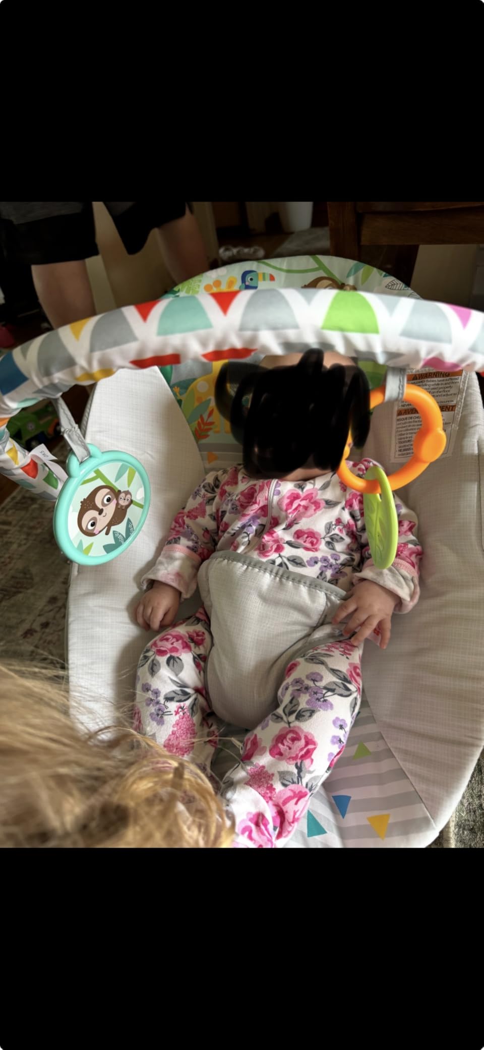 Bright Starts Baby Bouncer Soothing Vibrations Infant Seat - Removable Toy Bar, Nonslip Feet, 0-6 Months Up to 20 lbs (Safari Fun) customer photo 2
