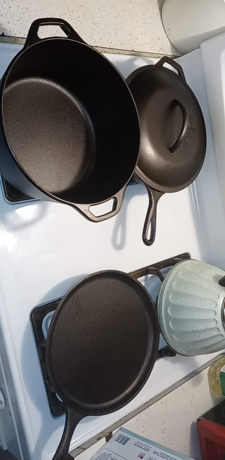 Cast Iron 4-Piece Set, PFAS-Free Pre-Seasoned Kitchen Set | PFAS-Free Cast Iron Set Includes Skillets, Griddle & Dutch Oven for Non-Toxic Everyday Cooking, Made in USA customer photo 2