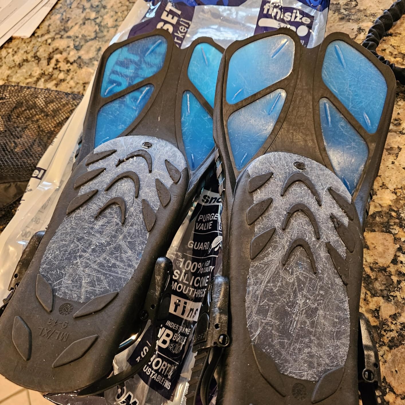 Cressi Adult Snorkel Set (Mask, Dry Snorkel, Adjustable Fins) - Light for Travel - Ocean Set: Designed in Italy customer photo 2