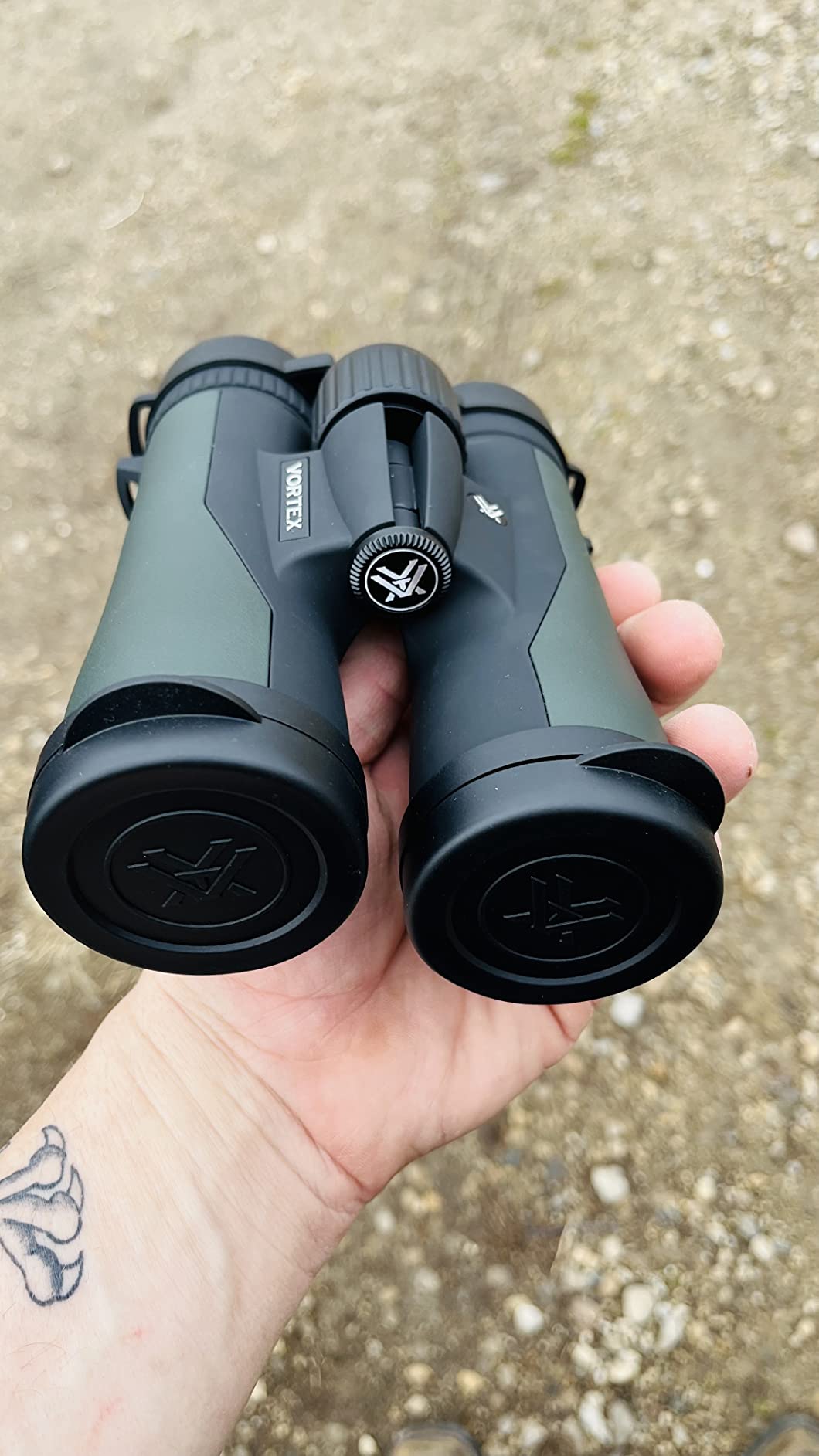 Vortex Crossfire HD 8x42 Binoculars | HD Optics, Tripod Adaptable, Waterproof, Fogproof, Shockproof, Included GlassPak Harness customer photo 1