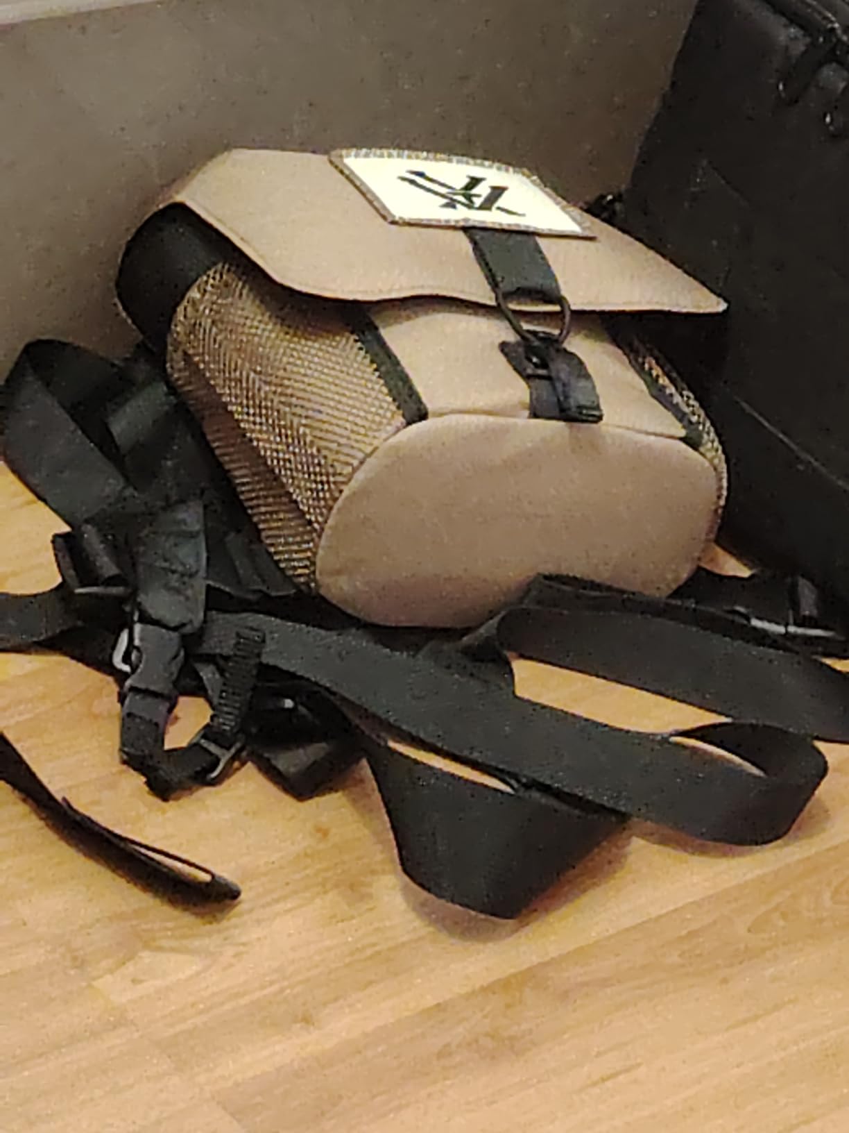 Vortex Diamondback HD 10x42 Binocular DB-215 | HD Optics, Tripod Adaptable, Waterproof, Fogproof, Shockproof, Included GlassPak customer photo 1
