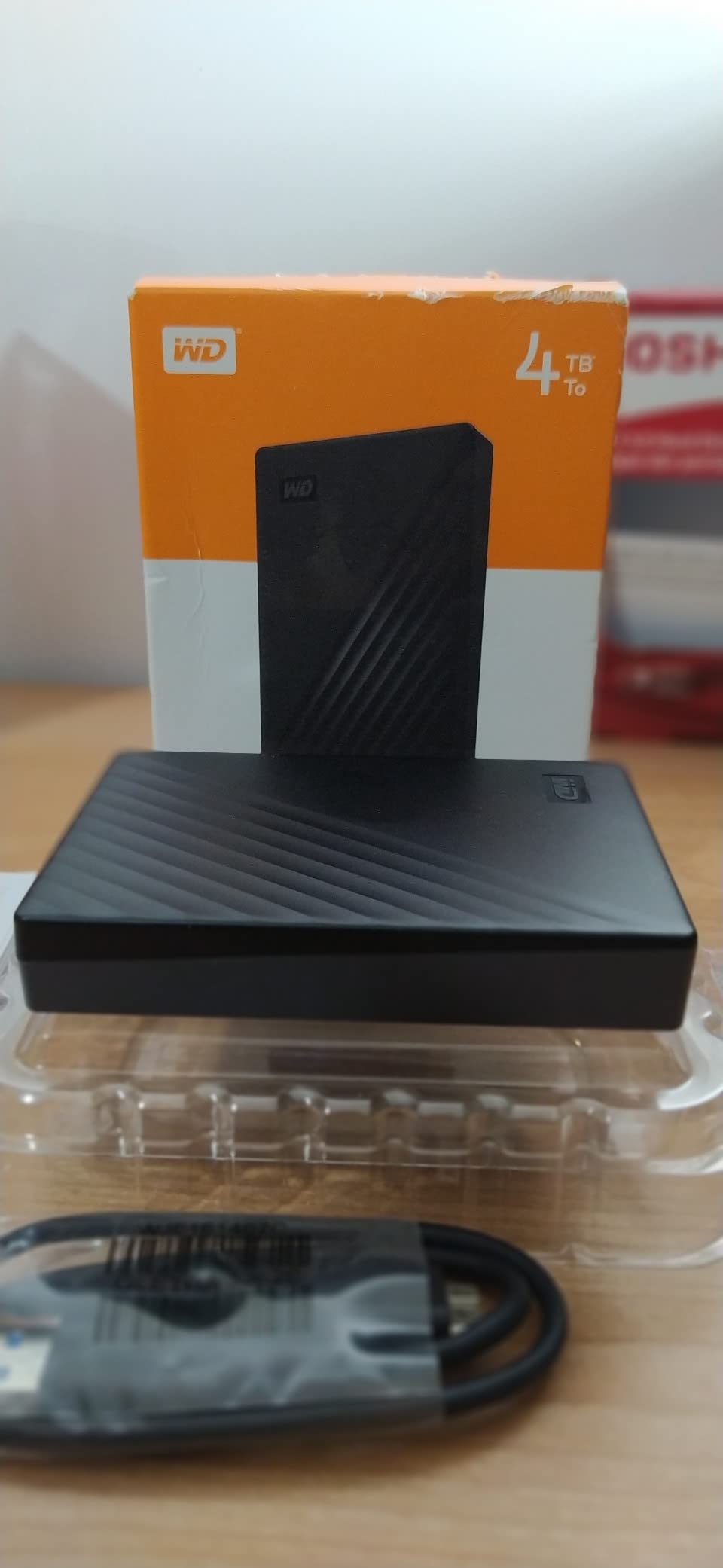 WD 4TB My Passport, Portable External Hard Drive, Black, Backup Software with Defense Against ransomware, and Password Protection, USB 3.1/USB 3.0 Compatible - WDBPKJ0040BBK-WESN customer photo 2