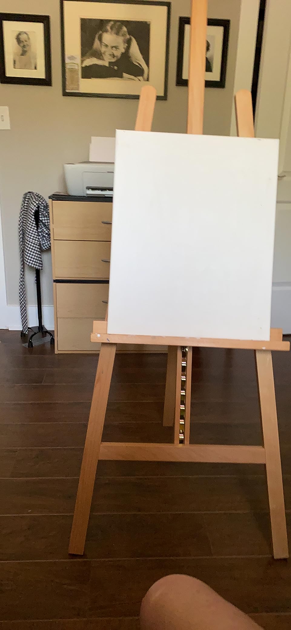 MEEDEN Painting Wooden Art Easel: Solid Beechwood, Hold Canvas up to 43