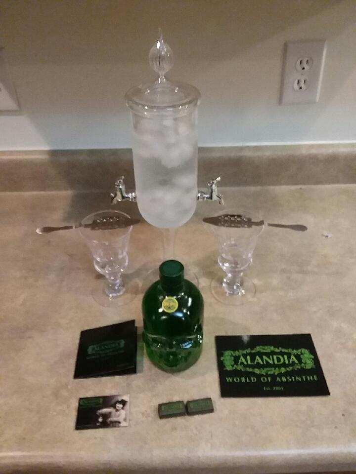 Absinthe Fountain Set Petite by ALANDIA | 1x Fountain | 2x Reservoir Glasses | 2x Spoons | 1x Sugar Cubes | Drink Absinthe the traditional way customer photo 2