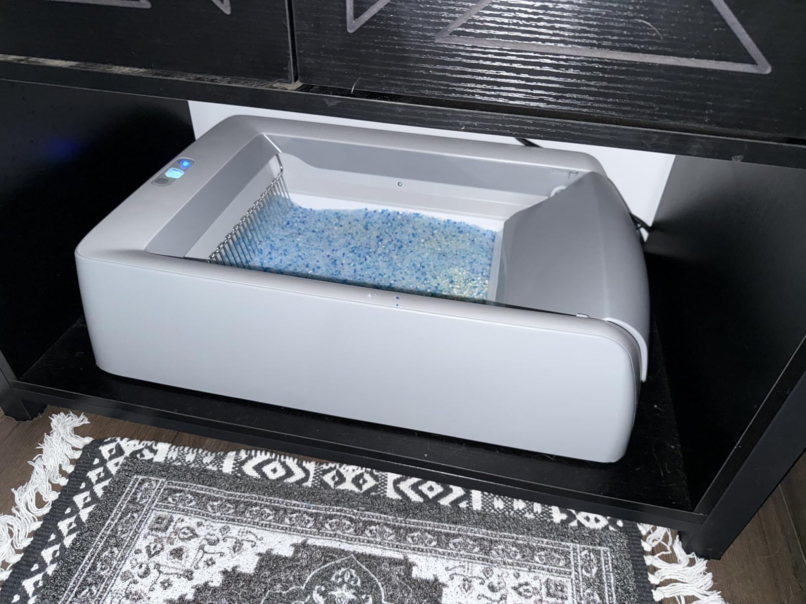 PetSafe ScoopFree Crystal Pro Legacy Self-Cleaning Automatic Litter Box - Uncovered Motion-Sensing Cat Box with Integrated Health Counter - Includes 1 Disposable Crystal Litter Tray customer photo 1