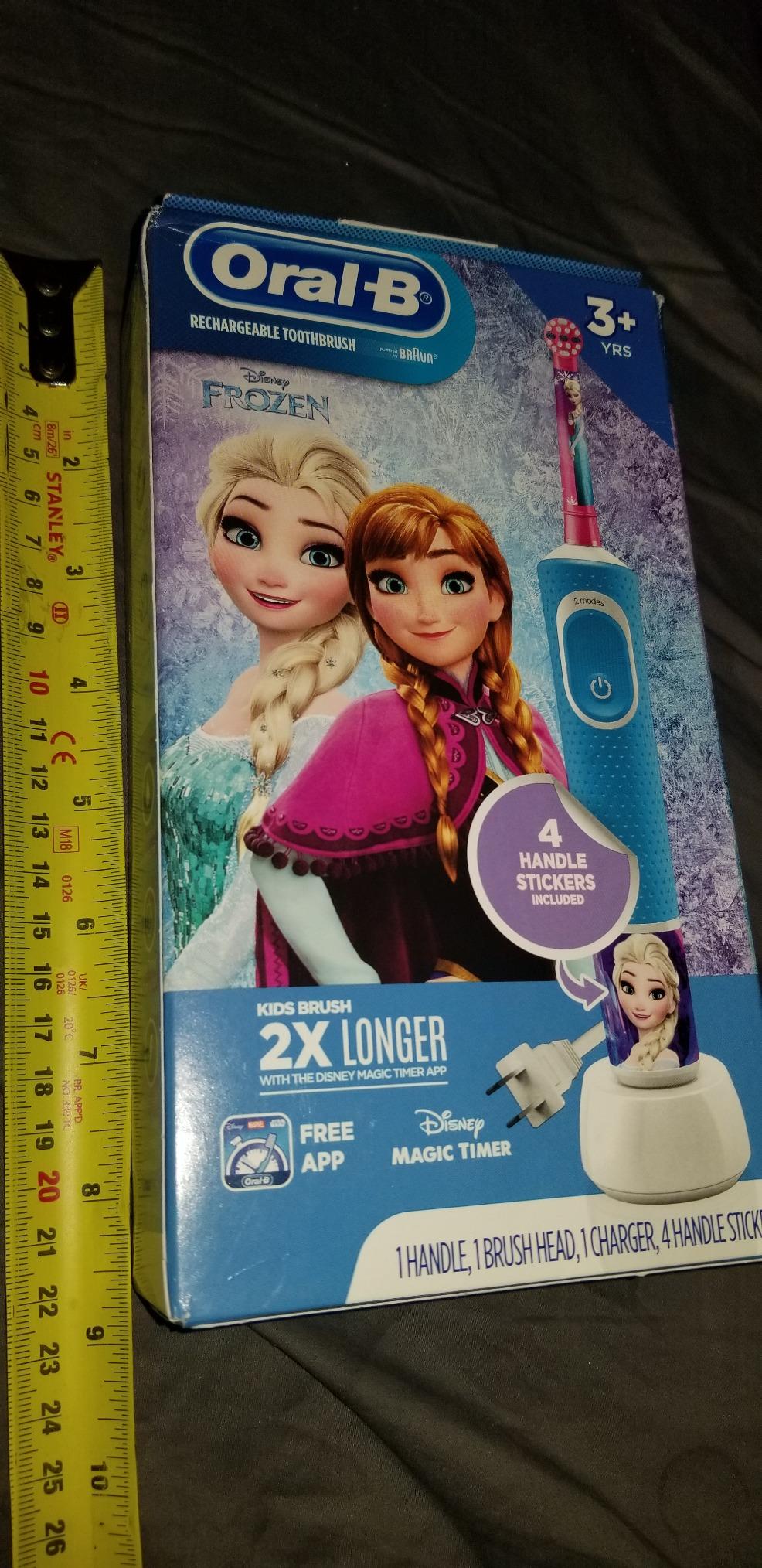 Oral-B Kids Electric Toothbrush Featuring Disney's Frozen for Kids 3+ customer photo 2