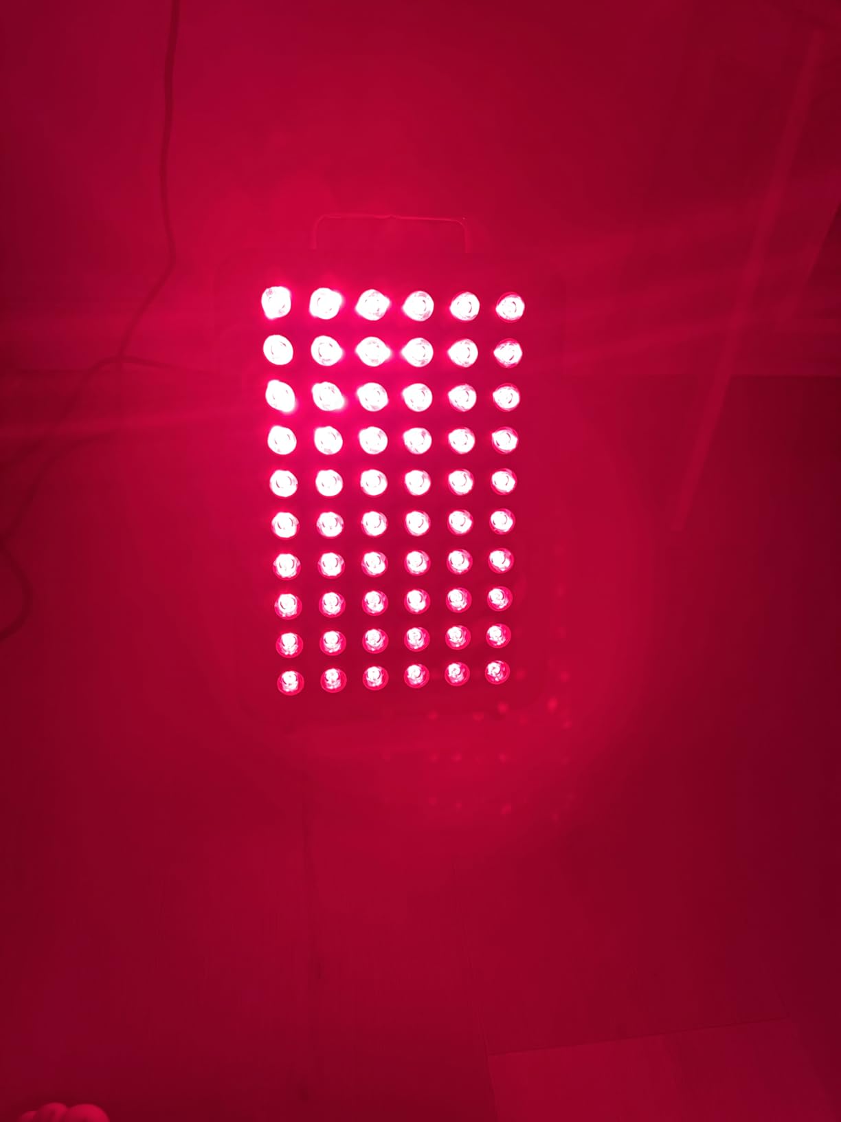 BestQool Red Light Therapy Panel, 660nm Red & 850nm Infrared Light, 105W | Elite-Grade Dual Chip Infrared Therapy, 3 Modes Red Light Therapy for Face and Body, Adjustable Stand for Home Use, BQ60 customer photo 1