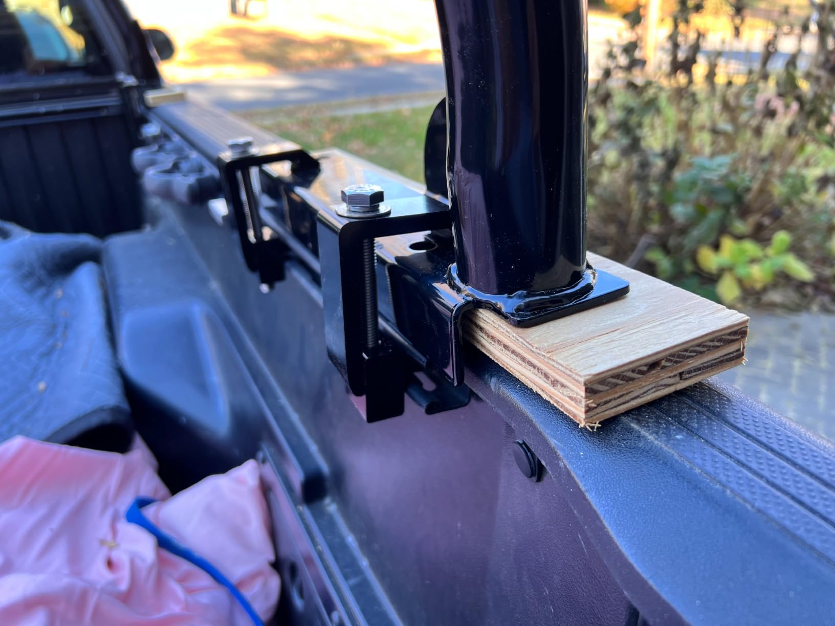 Model X31 800Ibs Capacity Extendable Steel Pick-Up Truck Ladder Rack Two-bar Set - Black customer photo 2
