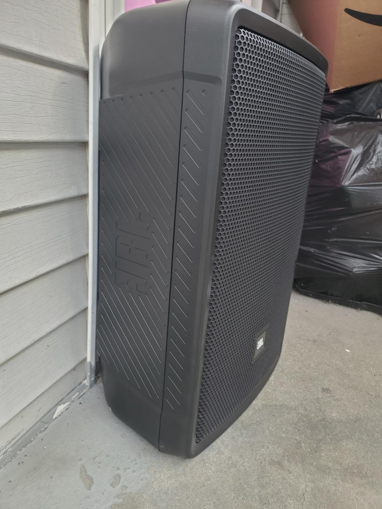 JBL Professional IRX108BT Powered PA Speaker, Portable Loudspeaker with Bluetooth, 8 Inch Woofer, 1300 Watt, Mobile DJ, Musicians, Small Venues, Ceremonies and Sports Events, Black customer photo 2
