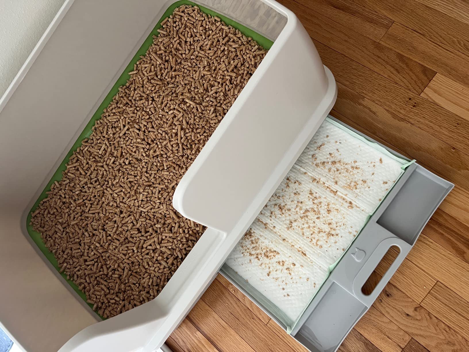 Purina Tidy Cats Breeze Litter Box System Kit with Pellet Cat Litter, XL Litter Box and Litter Box Pads customer photo 1